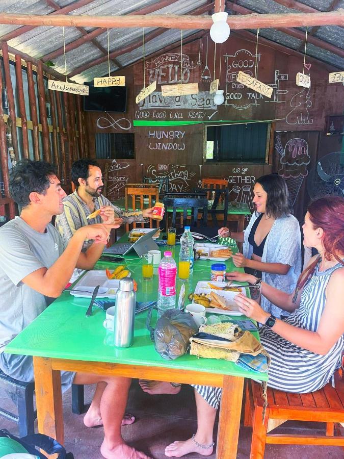 سيغيرِيا The Traveller'S Hostel & Private Rooms المظهر الخارجي الصورة
